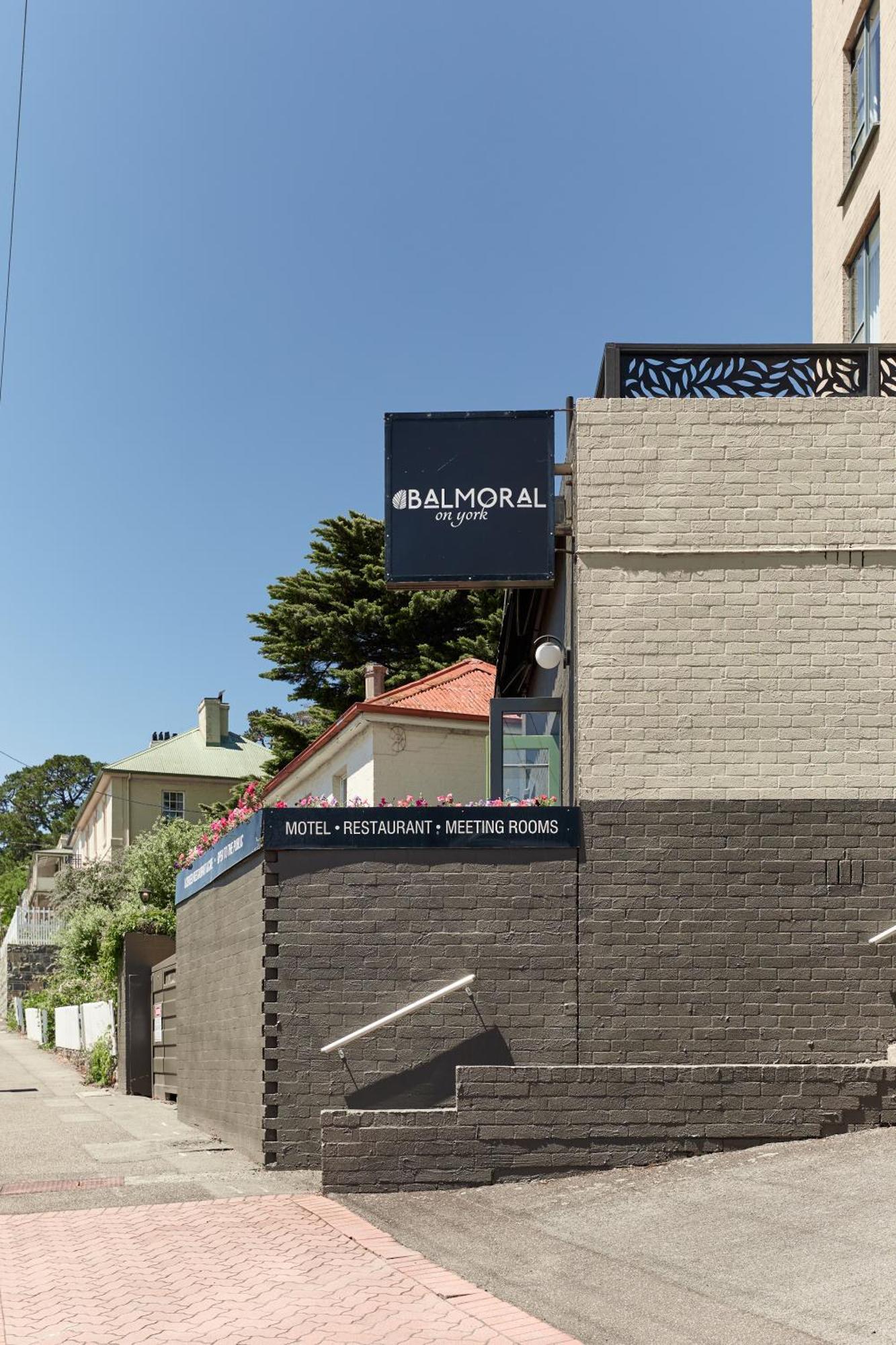 Hotel Balmoral On York Launceston Exterior foto